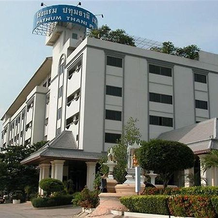 Pathumthani Place Hotel Екстериор снимка